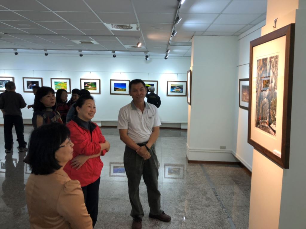 世界映像之美-109年花蓮攝影學會會員攝影聯展(1)