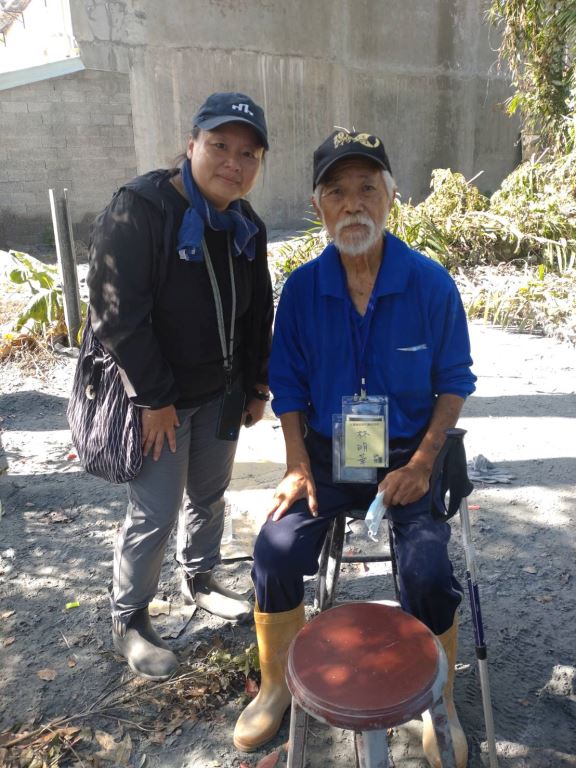 致贈急難救助慰問金