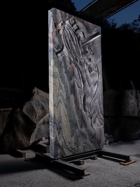 做品亮浮雕照片